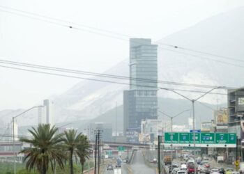 Emite Gobierno de Nuevo León alerta por contaminación ambiental
