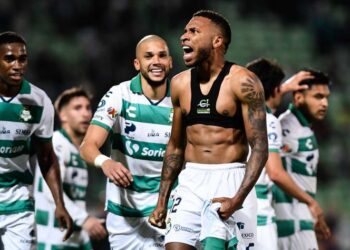 Santos gana 2-0 a San Luis y va con Tigres en la liguilla