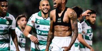 Santos gana 2-0 a San Luis y va con Tigres en la liguilla