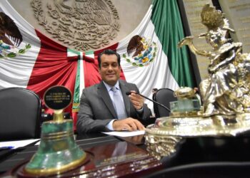 Diálogo ruta para avanzar en análisis de reforma a industria eléctrica: Gutiérrez Luna