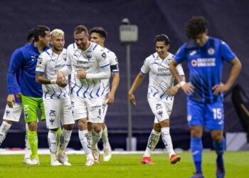 Monterrey elimina a Cruz Azul que no podrá defender su corona