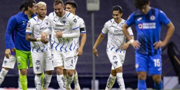 Monterrey elimina a Cruz Azul que no podrá defender su corona