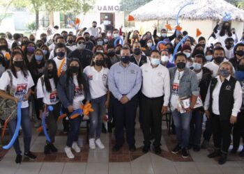 Propuestas, entusiasmo y trabajo en la visita de Guillermo Mendoza a la UAMCEH