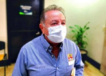 Abandona Adolfo Sierra Medina a verdaderos trabajadores de Salud