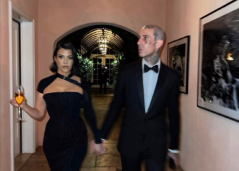 El exótico regalo que recibió Travis Barker de Kourtney Kardashian