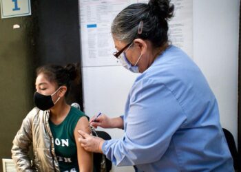 Aplicarán 20 mil vacunas Pfizer contra el Covid a jóvenes victorenses de 15 a 17 años