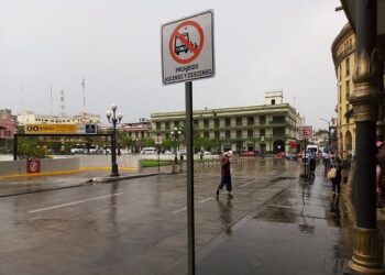 Exigen auditoría a estacionamiento subterráneo de plaza de La Libertad