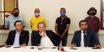 Van contra EPN y Videgaray por corrupción en caso British Petroleum