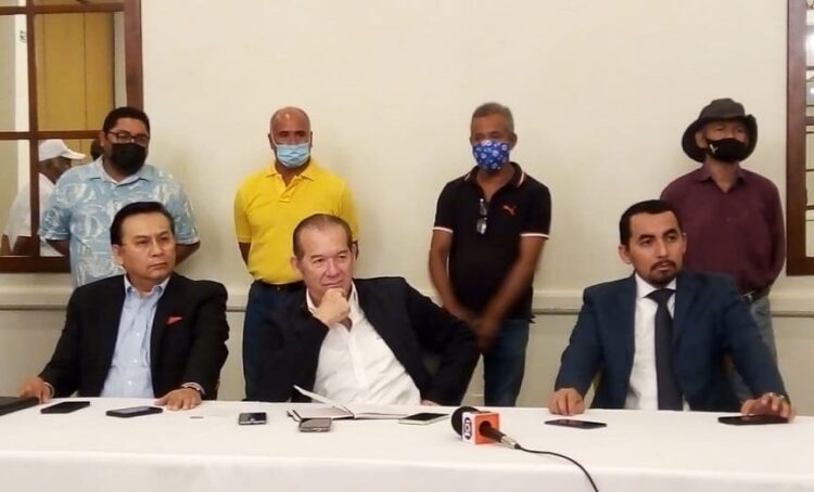 Van contra EPN y Videgaray por corrupción en caso British Petroleum