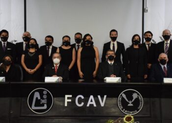 Entrega la UAT nueva generación del Doctorado en Ciencias Administrativas