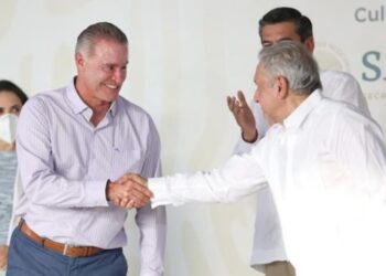 Consejo Político del PRI niega licencia al ex gobernador de Sinaloa para ser Embajador