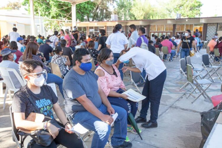 Aplican en Victoria 3500  vacunas anti Covid solo a rezagados