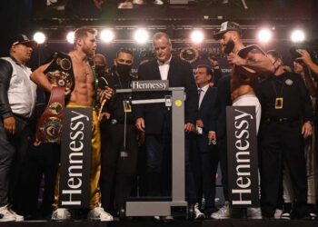 ‘Canelo’ y Plant superan la báscula entre insultos