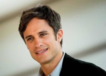 Gael García gana demanda millonaria