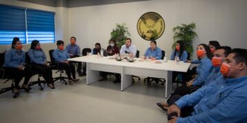 Visita Guillermo Mendoza la Prepa 3 de la UAT