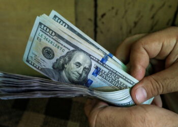 Hombre de la tercera edad gana lotería por segunda vez