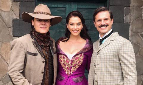 Carolina Miranda se confiesa sobre Malverde