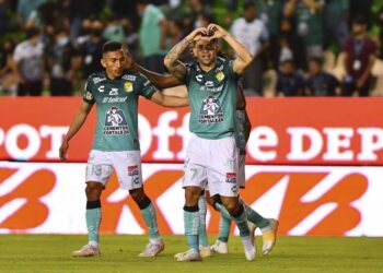 León asegura liguilla y compromete a Necaxa