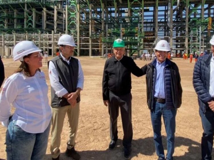 López Obrador anuncia inversión de 60 mil mdp en refinería de Tula, Hidalgo