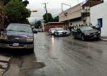 Aparatoso choque en el 21 Juárez