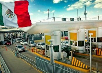 Compras, escuela y trabajo… cruzan miles a EU tras reapertura de frontera