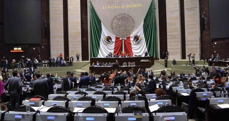 Diputados discutirán reforma eléctrica en el actual periodo
