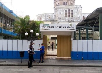 Por falta de luz tres escuelas primarias no regresan a clases en Tampico