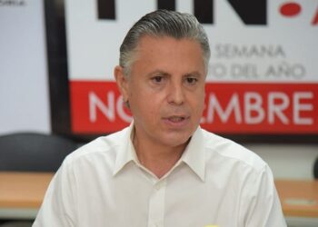  Nader dice ir firme por candidatura del PAN, pero aclara que privilegiará unidad
