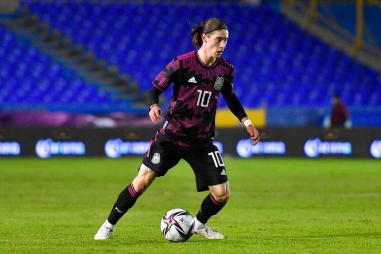 Marcelo Flores es convocado para el partido contra Chile