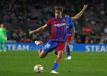 Debuta Xavi Hernández con apretado triunfo del Barca sobre el Espanyol