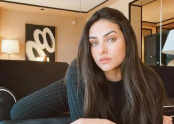 Renata Notni reacciona a cuestionamientos sobre su boda con Diego Boneta