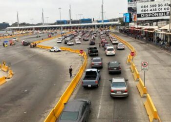 Estados Unidos reabre la frontera con México