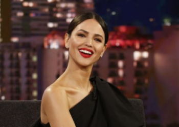 Eiza González enseñó sus bellas piernas y paralizó la red
