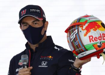 Checo Pérez calienta motores