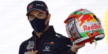 Checo Pérez calienta motores