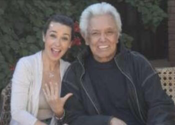 Las campanas suenan para Alberto Vázquez y Elizabeth Merea.