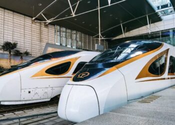 Científicos chinos proponen poner alas a trenes bala para acelerarlos un 30%