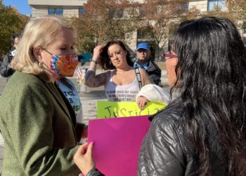 Marchan para reformar casos de violencia dentro del ejército.