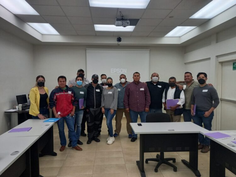 Capacitan a empleados de Gobierno de Victoria en primeros auxilios