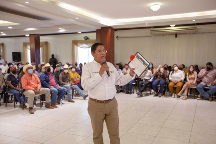 Programas de Bienestar son derecho constitucional, afirma en Madero Rodolfo González Valderrama