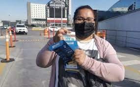 Admiradoras de Justin Bieber hacen fila para conseguir entradas al concierto