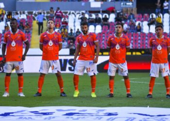 Cae Correcaminos ante Leones Negros