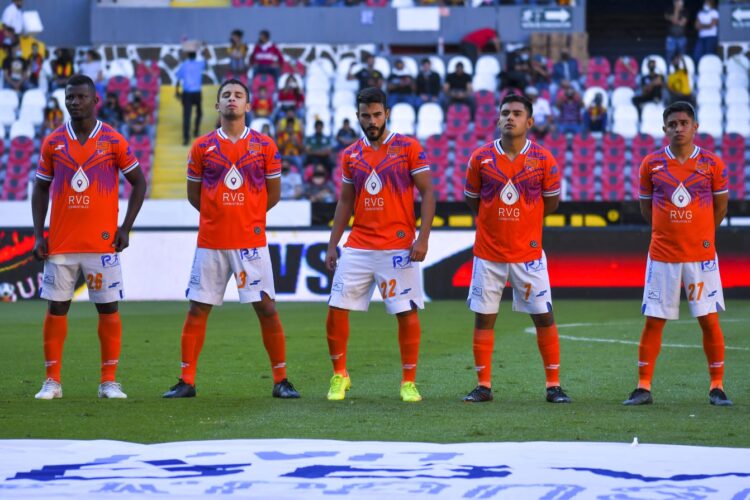 Cae Correcaminos ante Leones Negros