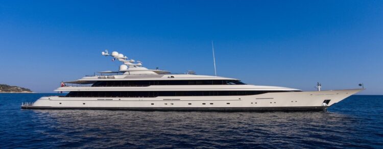 Empresa mallorquina vende el yate de Amancio Ortega por 76 millones