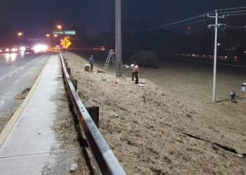 Rehabilitan alumbrado público en algunos sectores de Victoria