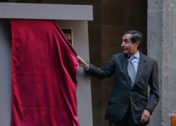 Sin incrementar impuestos, los ingresos son mayores y la deuda del país estable: Hacienda.