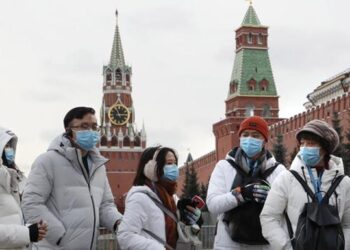 Se pondría fin a la pandemia solo si la vacunación fuera obligatoria.