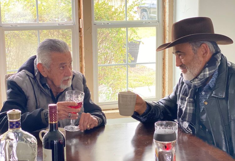 Inicia Rey Cantú grabación de película en Dallas