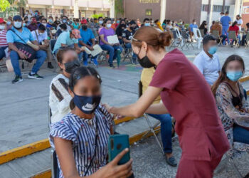 Aplican 51 mil dosis para rezagados en 4 municipios de Tamaulipas: González Valderrama