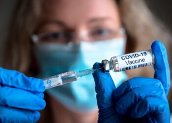 Indispensable esquema de vacunación completo si viajas a Los Ángeles